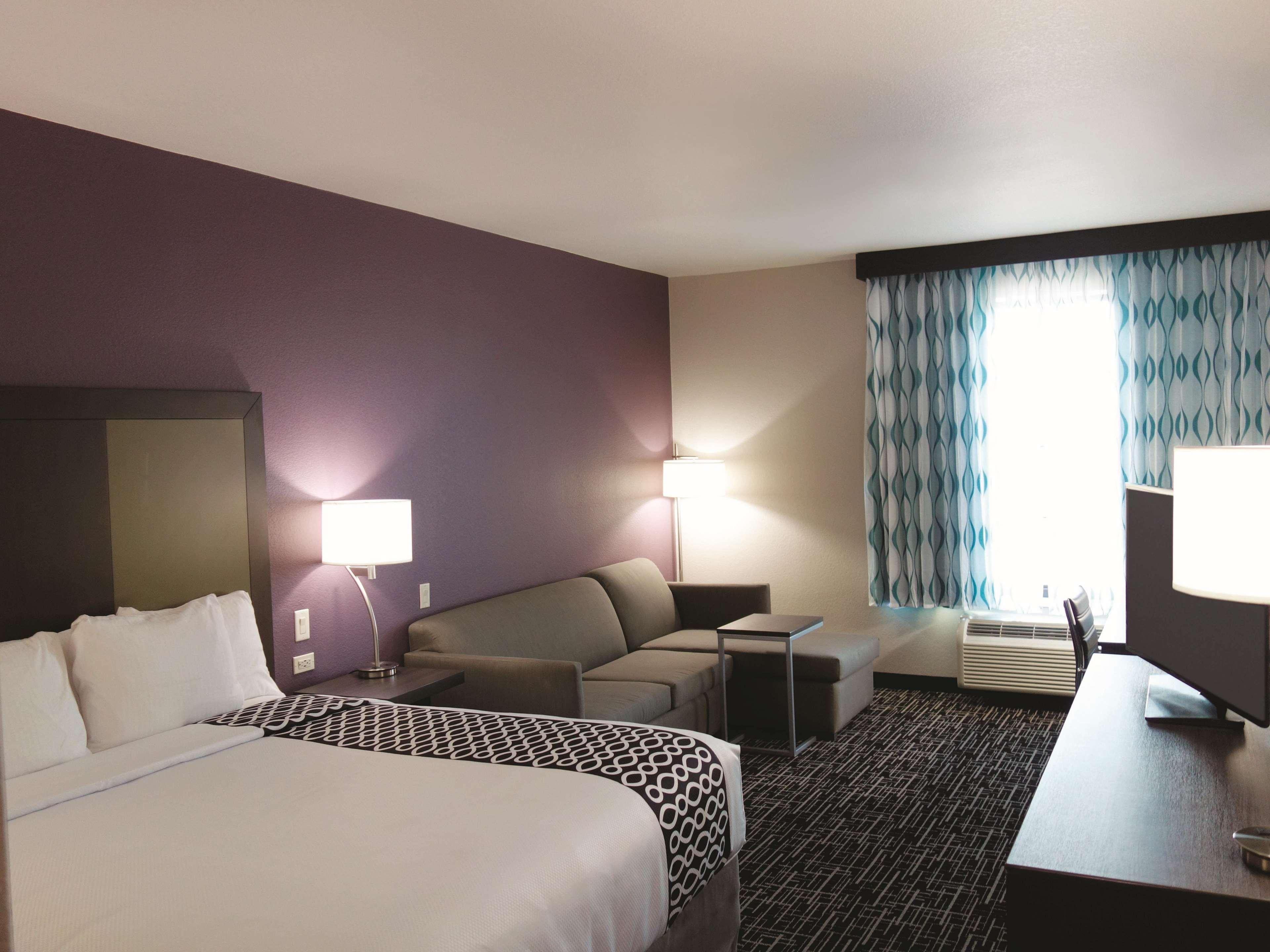La Quinta By Wyndham Pampa Hotell Exteriör bild