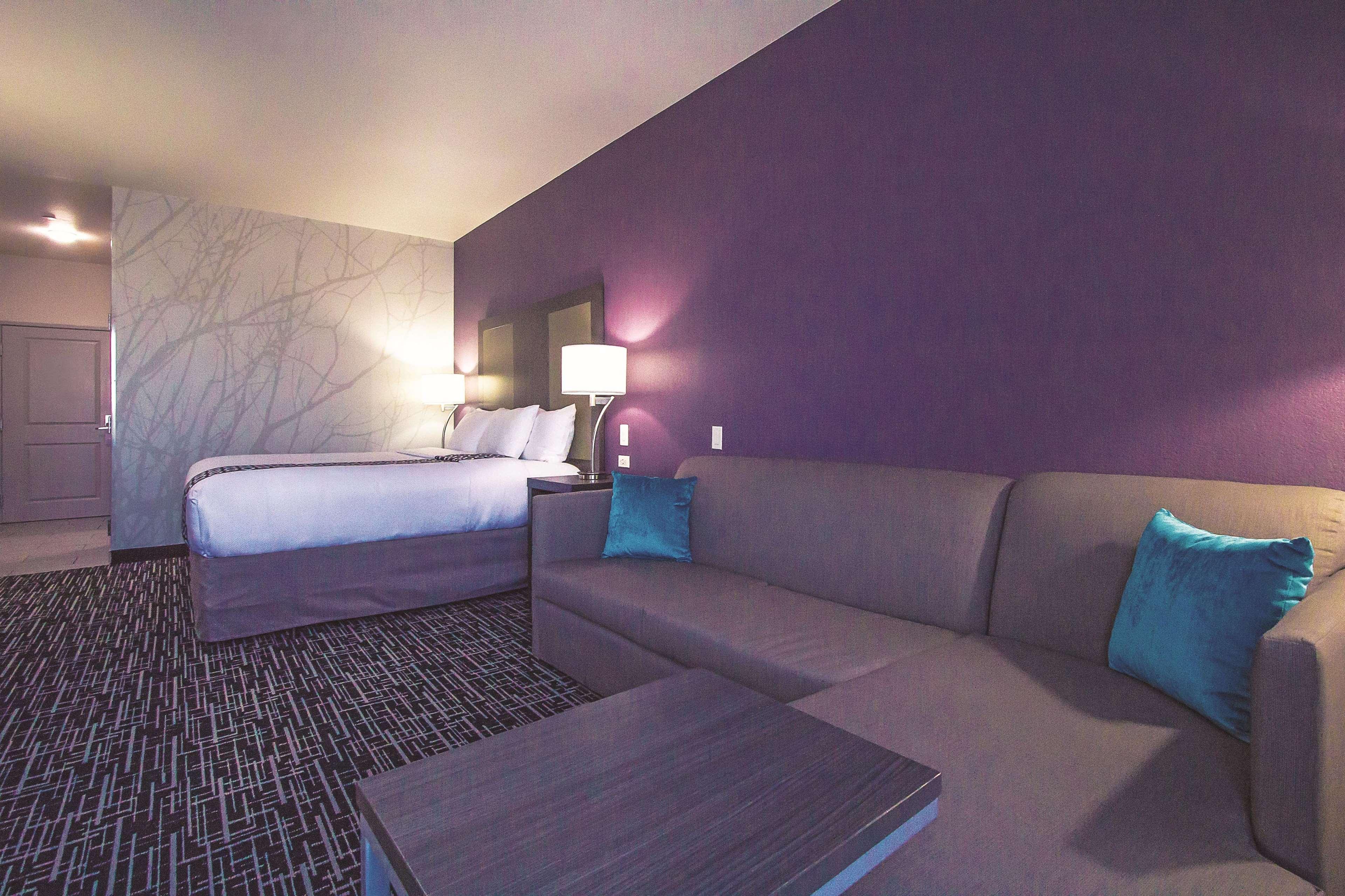 La Quinta By Wyndham Pampa Hotell Exteriör bild