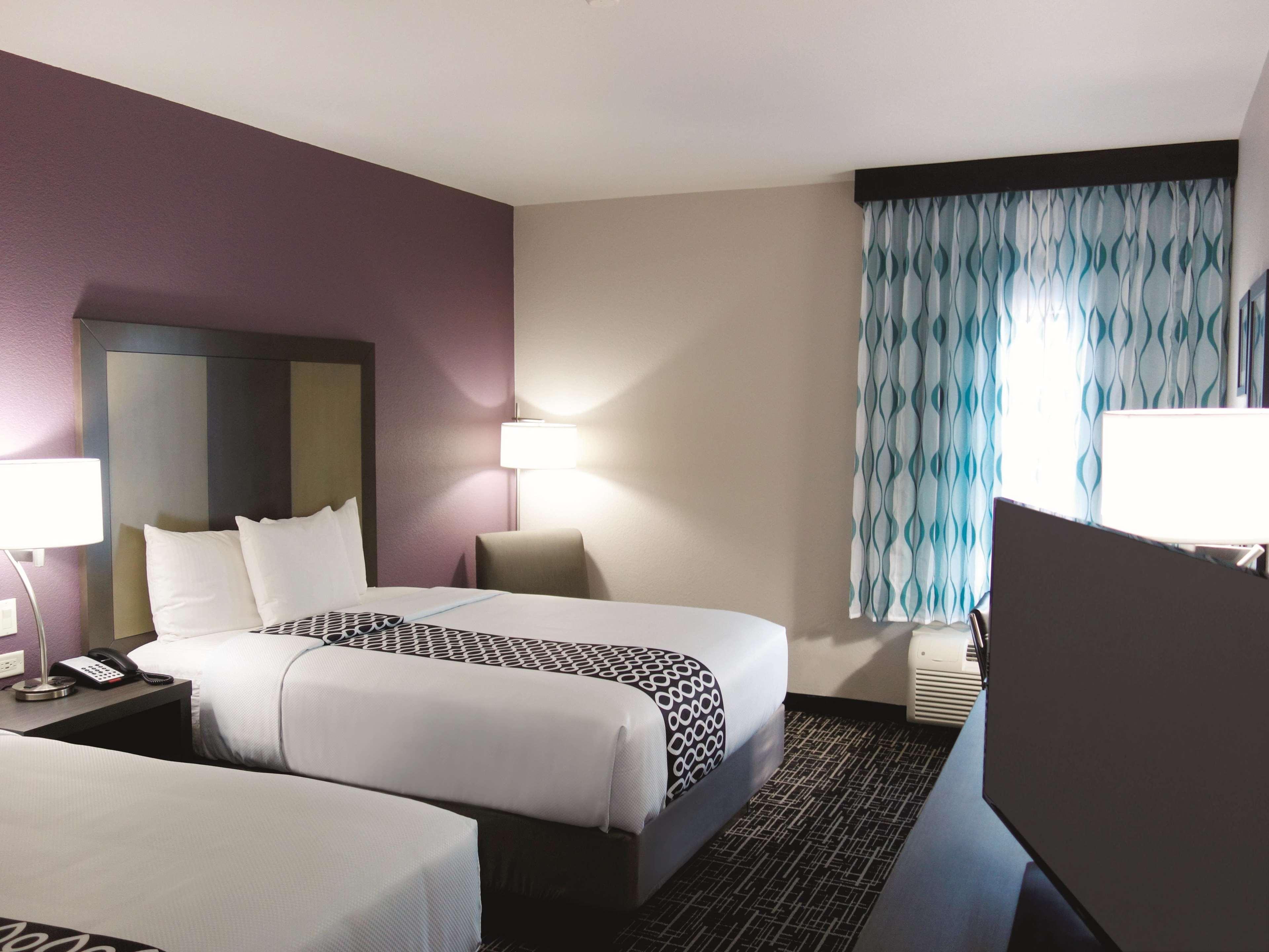 La Quinta By Wyndham Pampa Hotell Exteriör bild