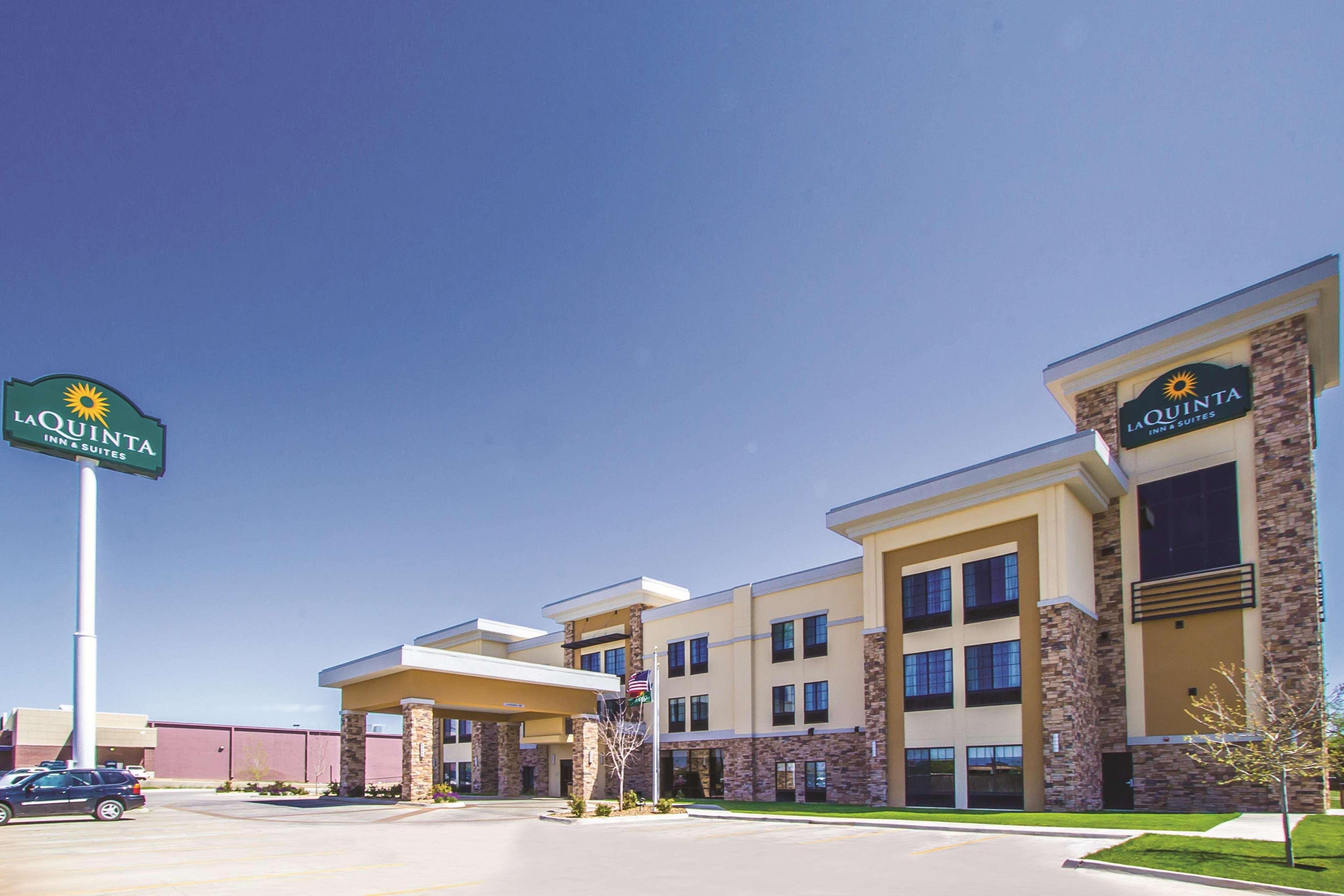 La Quinta By Wyndham Pampa Hotell Exteriör bild