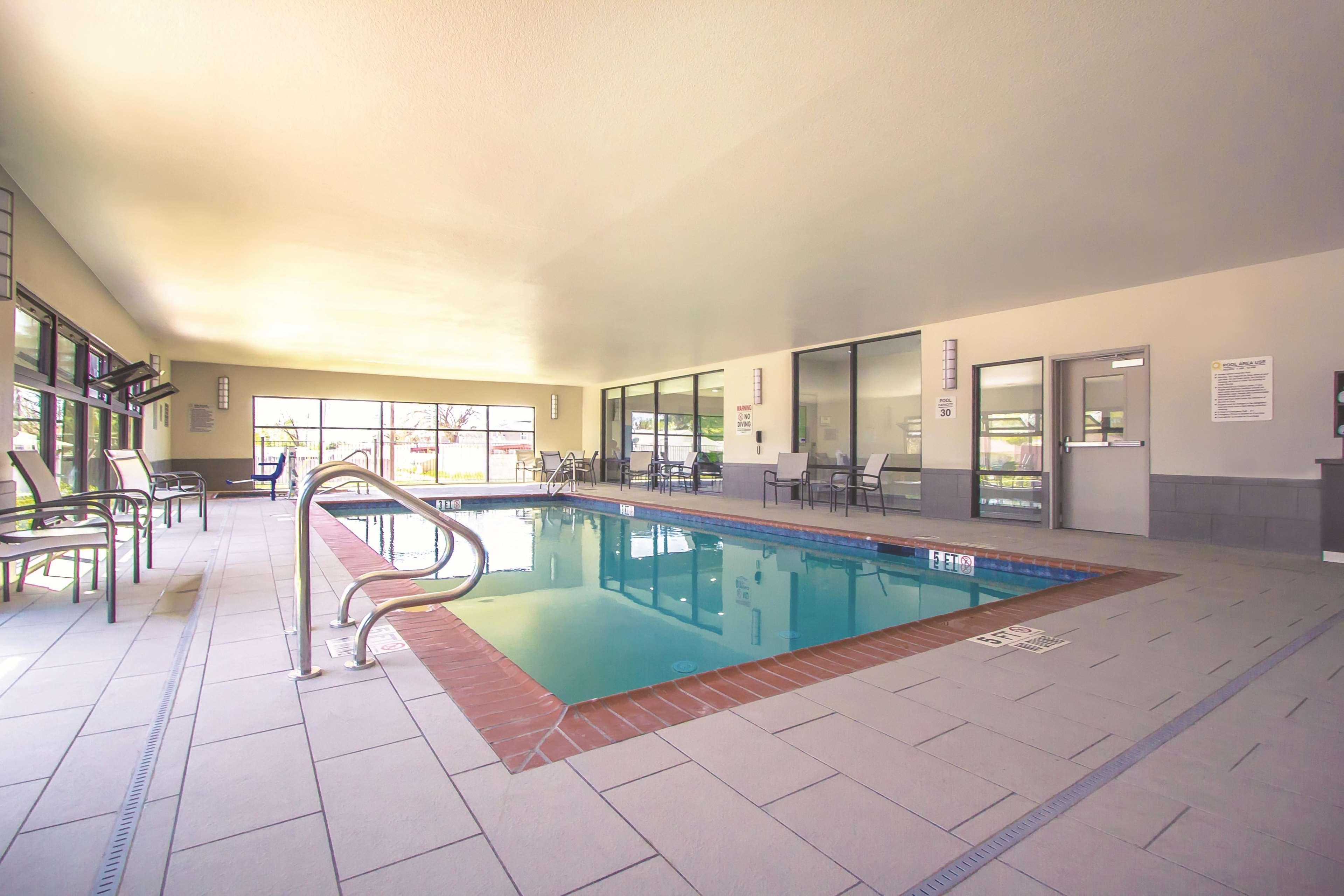 La Quinta By Wyndham Pampa Hotell Exteriör bild